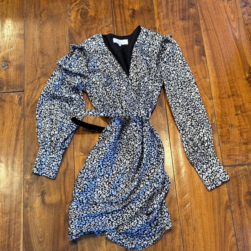 Elegant Black and White Patterned Dress